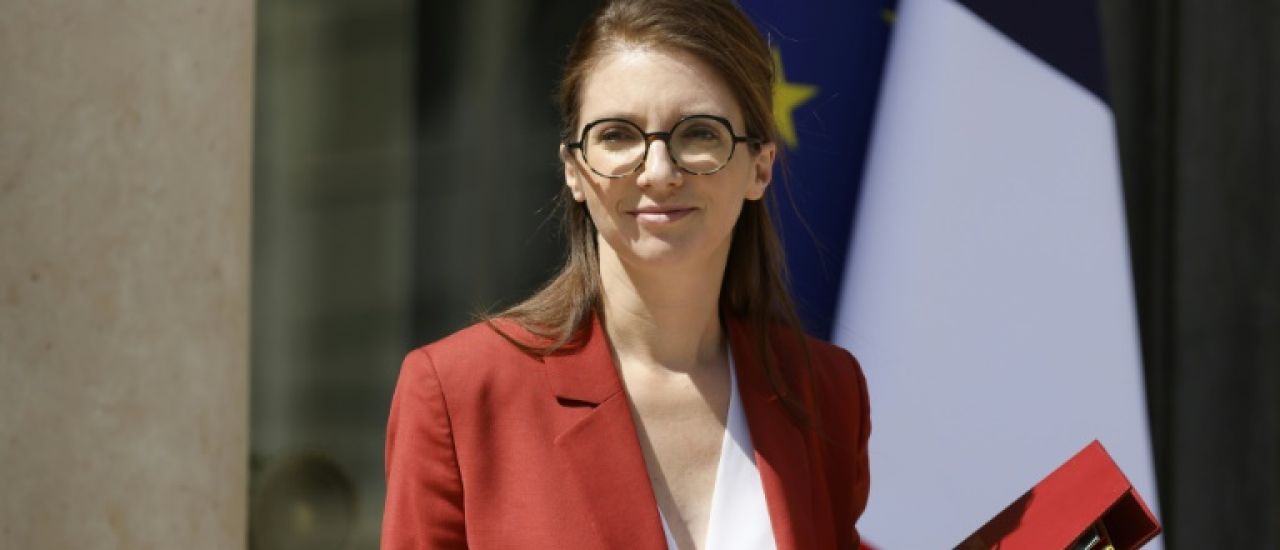 GPA: une idée "totalement contraire" à la "dignité des femmes", selon Aurore Bergé