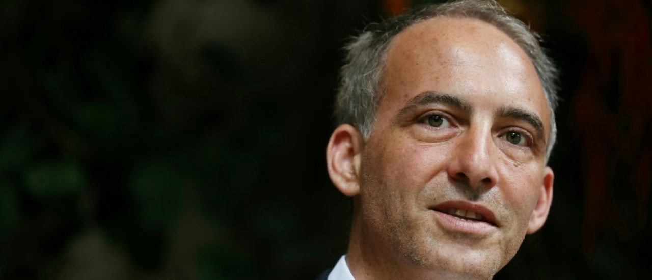 Glucksmann plaide pour "deux offres politiques" à gauche pour 2027