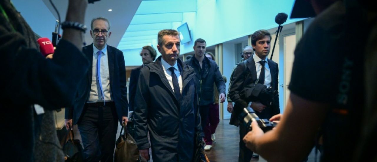 Sextape à Saint-Etienne: prison ferme et inéligibilité requises contre le maire