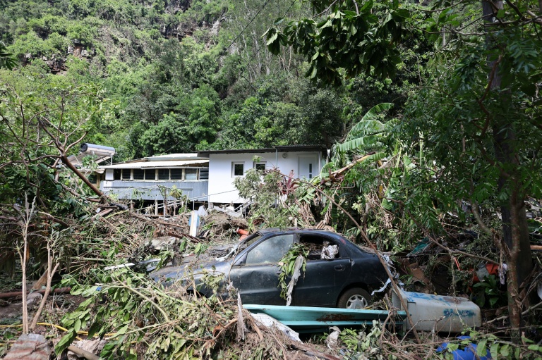 Un an après le cyclone Garance, toujours "la débrouille" pour des habitants sinistrés à La Réunion