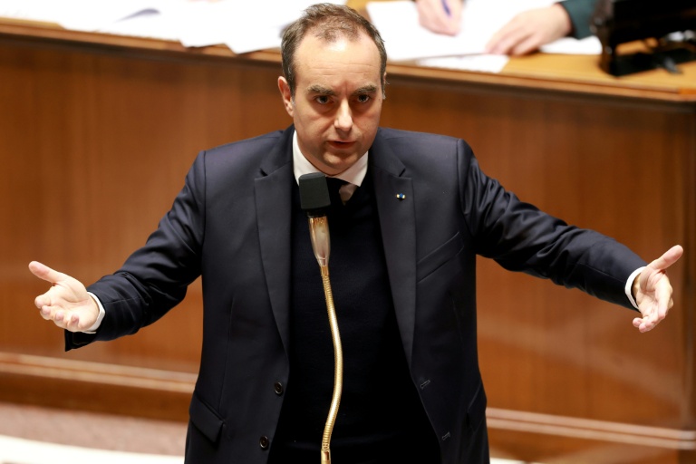 Violences : l'État au chevet des commerçants, promet plus de sécurité