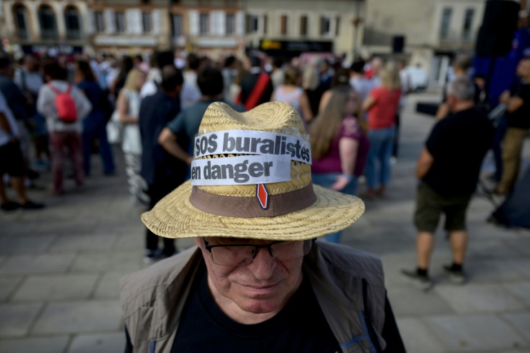 Les buralistes se mobilisent toute la semaine contre la "spirale fiscale"