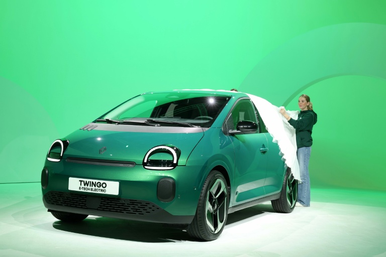 France: l'électrique dépasse un tiers des ventes de voitures neuves en juillet