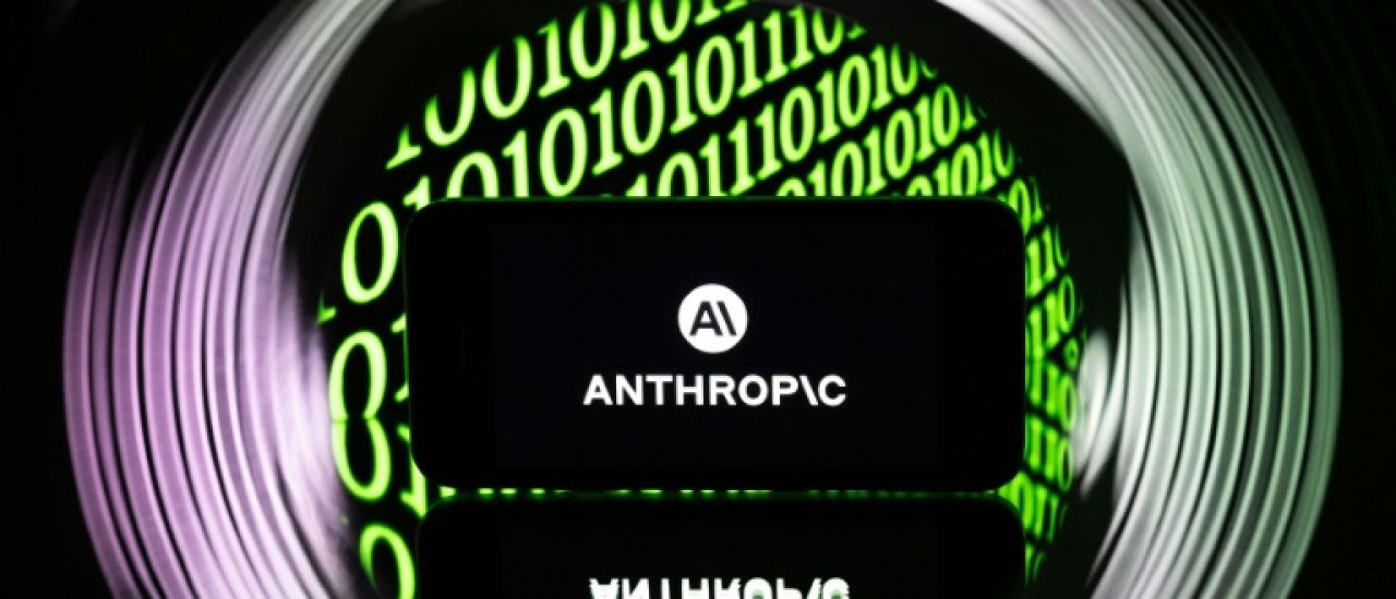 Anthropic loue le plus gros centre de données de Musk pour tenir tête à OpenAI