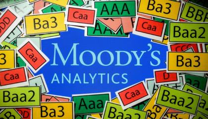 Moody's donne un sursis à la France en maintenant sa note, avec perspective négative