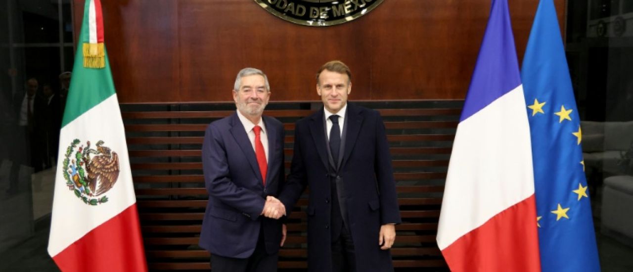 Emmanuel Macron arrivé au Mexique pour "resserrer les liens"