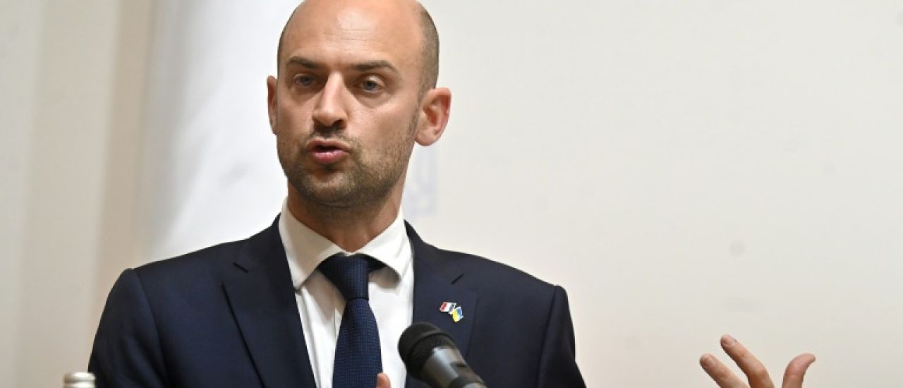 La France demande l'accès à Gaza pour la presse, "pour montrer ce qu'il s'y passe"