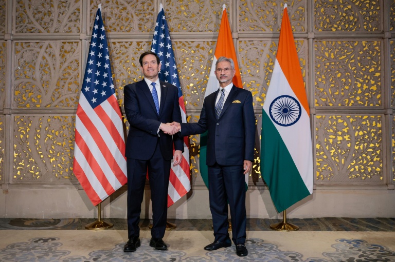 A Bombay, Rubio parle énergie, commerce et raffinage