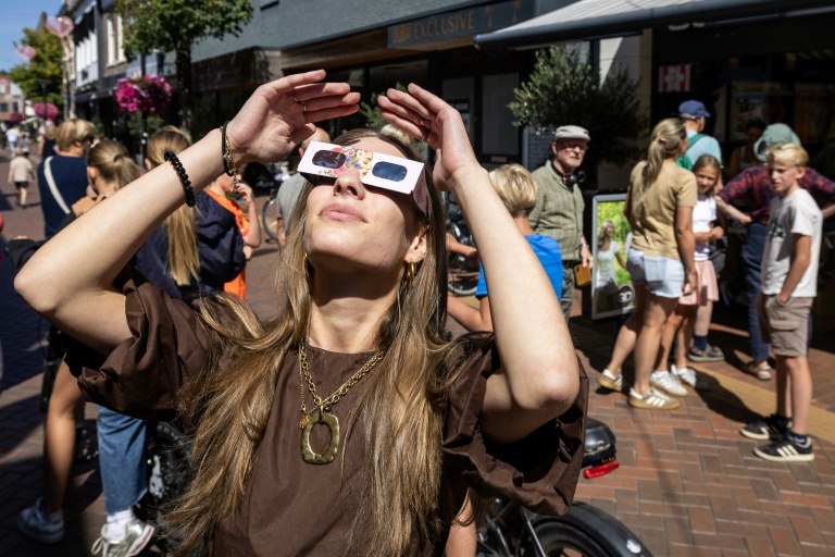 "Magnifique !" Eclipse solaire sur l'Europe, noir total sur le nord de l'Espagne