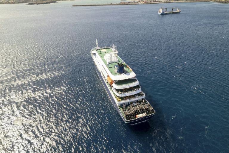 Épisode d'hantavirus à bord d'une croisière: les Canaries envisagées pour débarquer les 149 passagers