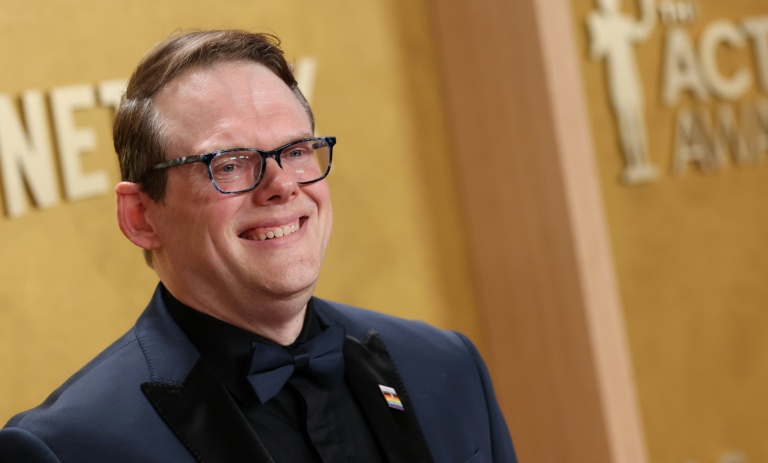 Les studios hollywoodiens et les acteurs trouvent un terrain d'entente sur l'IA