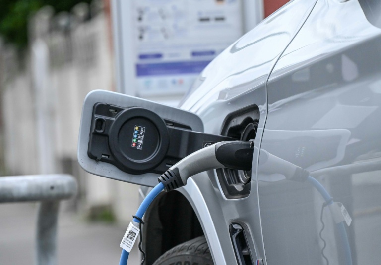 La part des voitures électriques au plus haut en France dans un marché déprimé