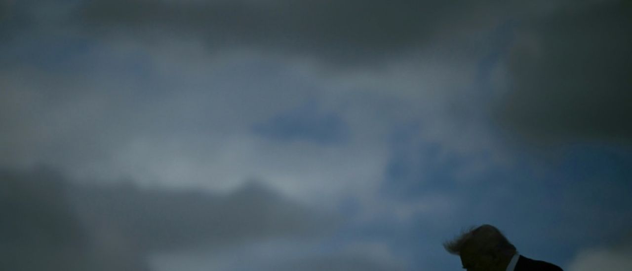 Trump brandit la menace du "communisme" après de cuisants revers électoraux