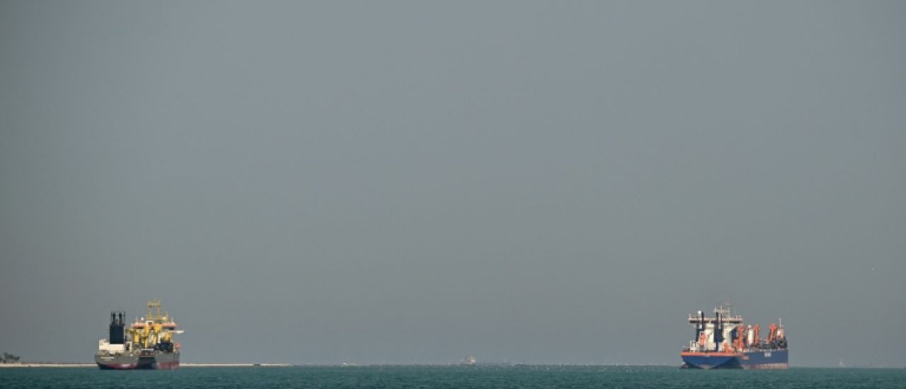 Combien de cargos passent par le détroit d'Ormuz ?