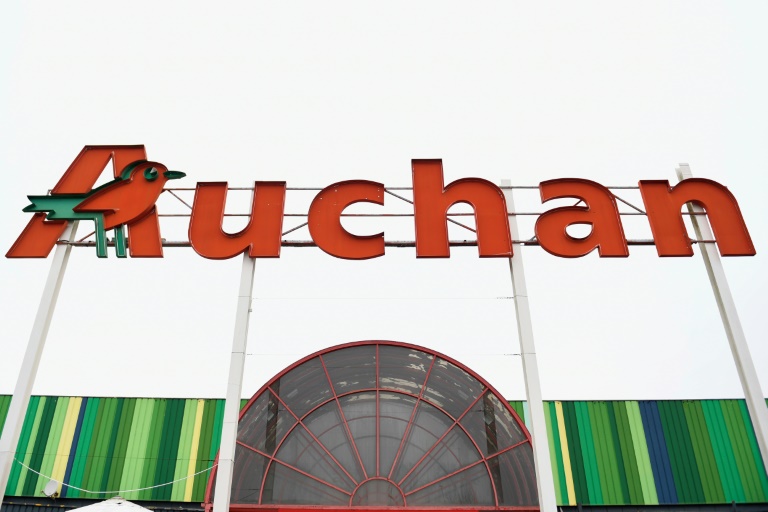Auchan veut vendre 91 supermarchés à Intermarché, les salariés sous le "choc"