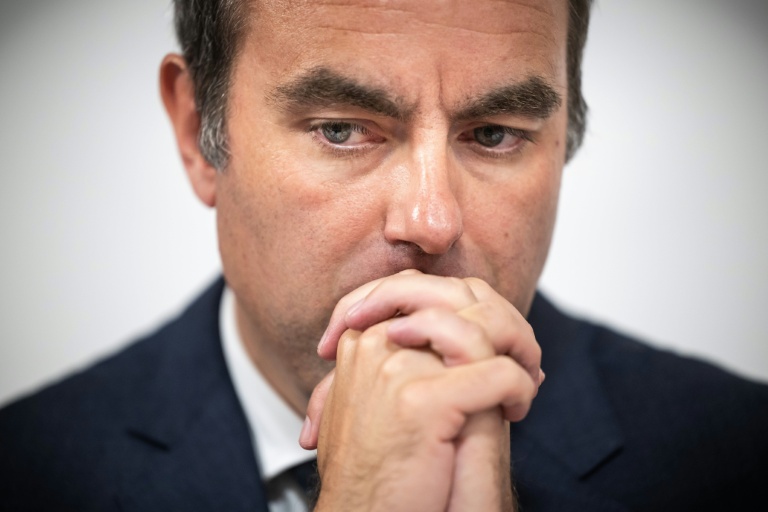 Moyen-Orient: Lecornu envisage de revoir les 6 milliards d'euros de gels ou annulations de crédits