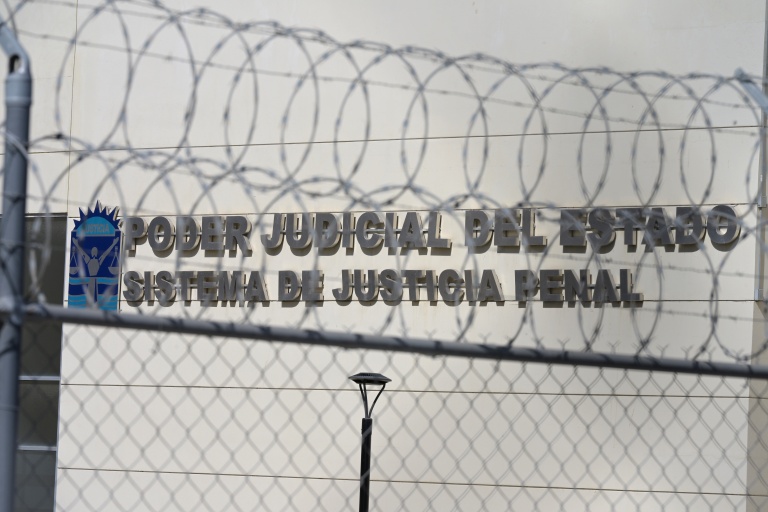 Mexique : les meurtriers de trois surfeurs étrangers condamnés à 158 ans de prison