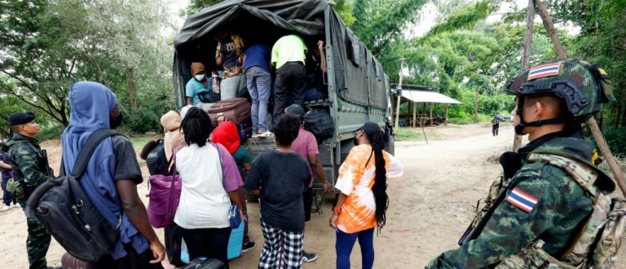 Après un raid dans un centre d'arnaque en ligne en Birmanie, ruée vers d'autres usines clandestines