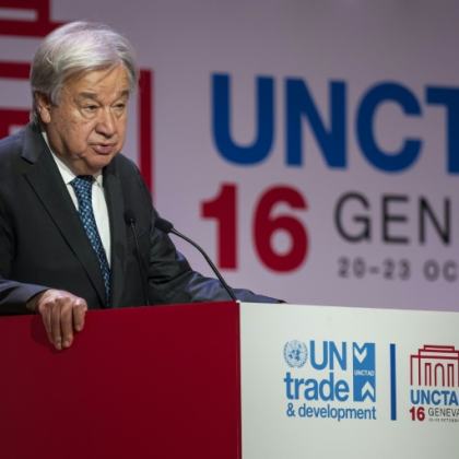Les mécanismes du commerce mondial menacés de "dérailler", alerte le secrétaire général de l'ONU