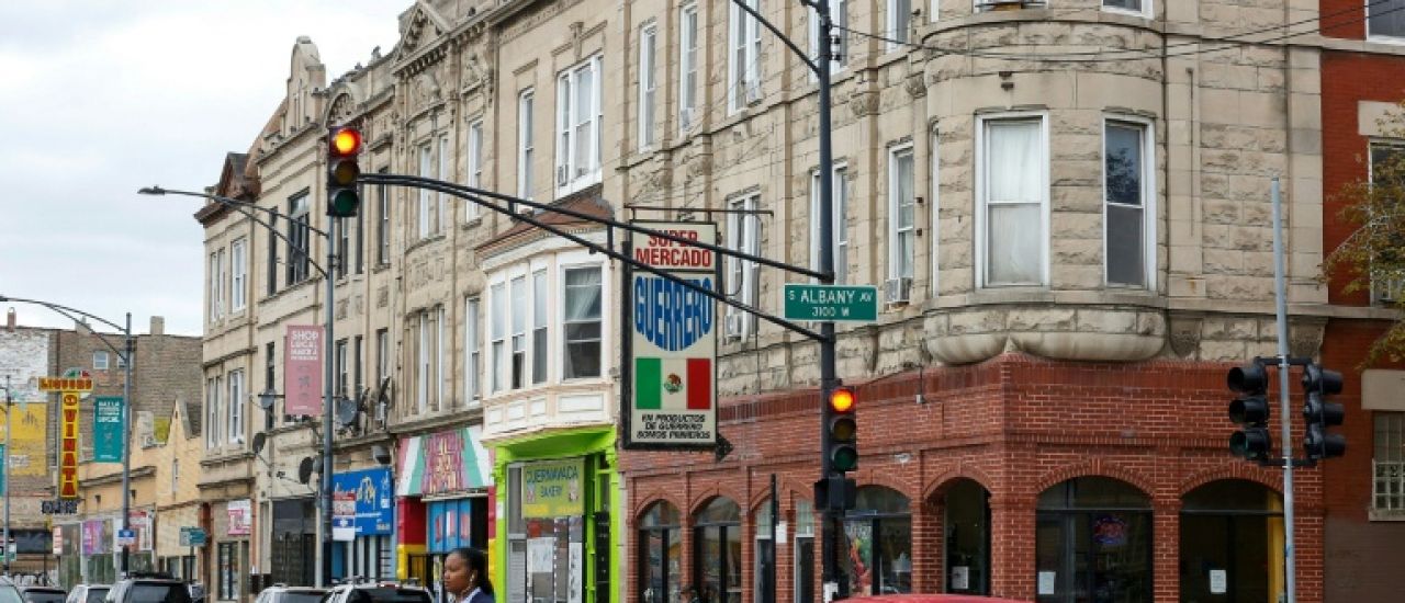 Alors que les descentes s'intensifient, l'économie latino de Chicago s'effondre