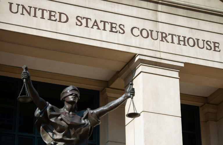 Des tribunaux de plus en plus sévères face aux erreurs de l'IA