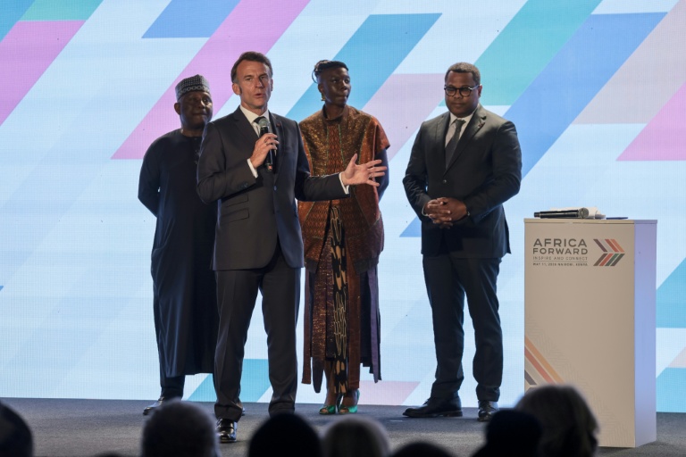 Macron annonce 23 milliards d'euros d'investissements au sommet Afrique-France de Nairobi