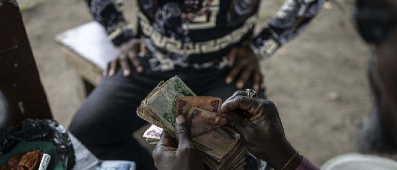 Menaces et chantage: au Nigeria, les applications de prêts mobiles harcèlent les emprunteurs
