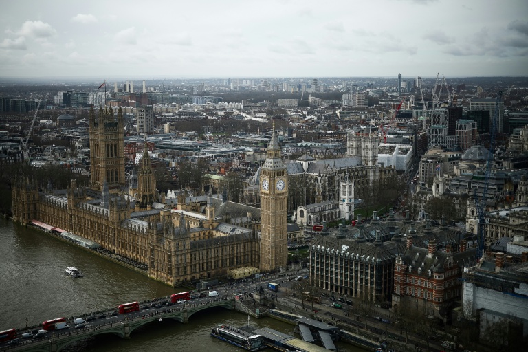 Un chantier de 60 ans ? Le temps presse pour rénover Westminster, selon un rapport