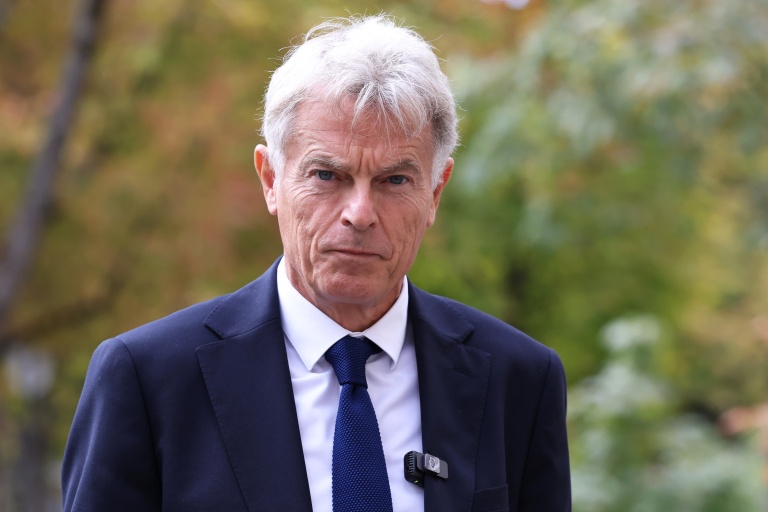 Pour Roussel, la gauche est "renforcée" par la multiplicité des candidatures