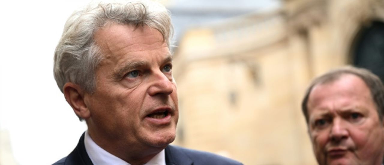 Roussel (PCF) veut 60.000 policiers et douaniers de plus pour mener la guerre au narcotrafic