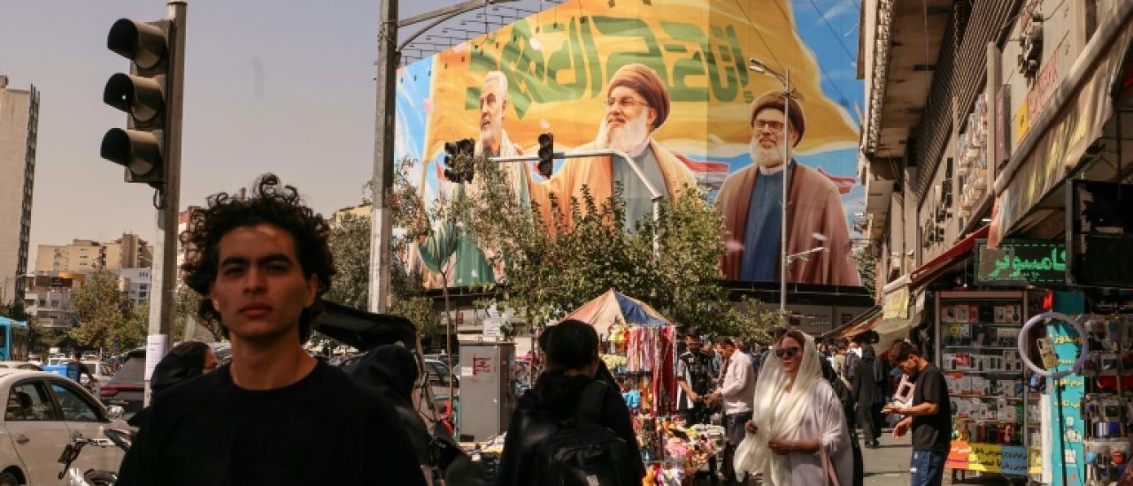 L'Iran dénonce le retour des sanctions de l'ONU, le rial à son plus bas historique