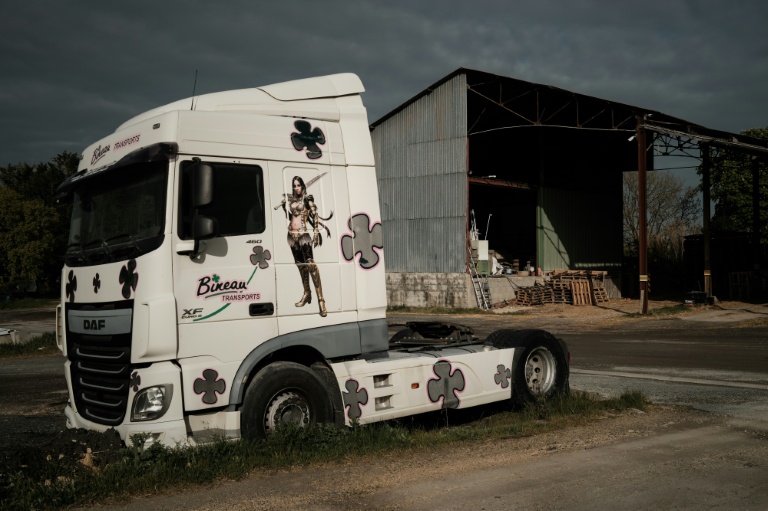 "Intenable": face à la flambée des prix, des transporteurs tournent au ralenti