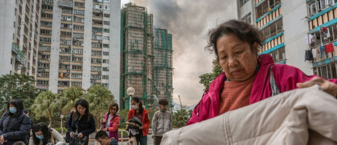 A Hong Kong, la solidarité bat son plein après un incendie meurtrier