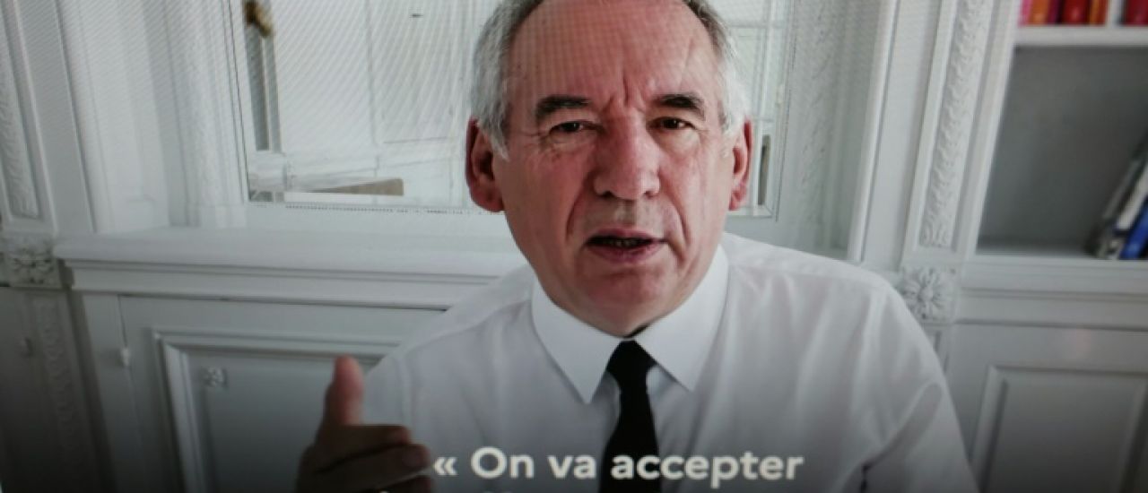 "FB Direct", suite: Bayrou en appelle aux "questions" et aux "suggestions" des Français pour le budget