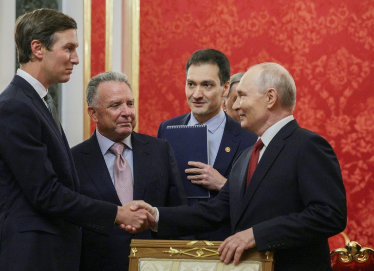 Pourparlers à Kiev: des propositions américaines "plus efficaces", pour la présidence ukrainienne