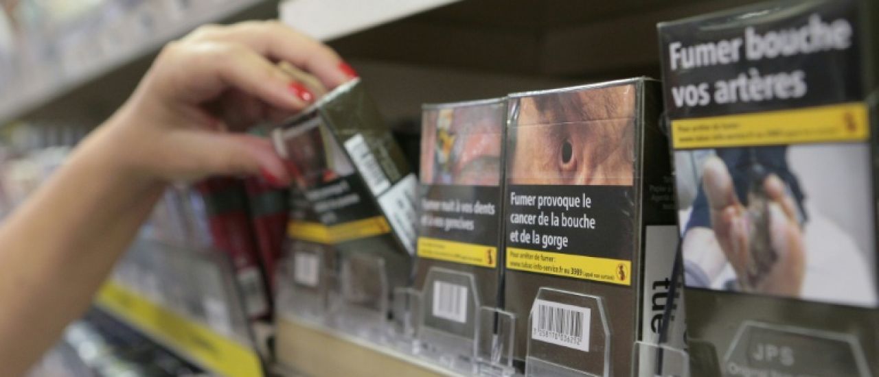 Tabac: un buraliste sur trois vend encore aux mineurs, selon une association antitabac
