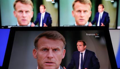 Gouvernement: l'issue de la crise entre les mains de Macron