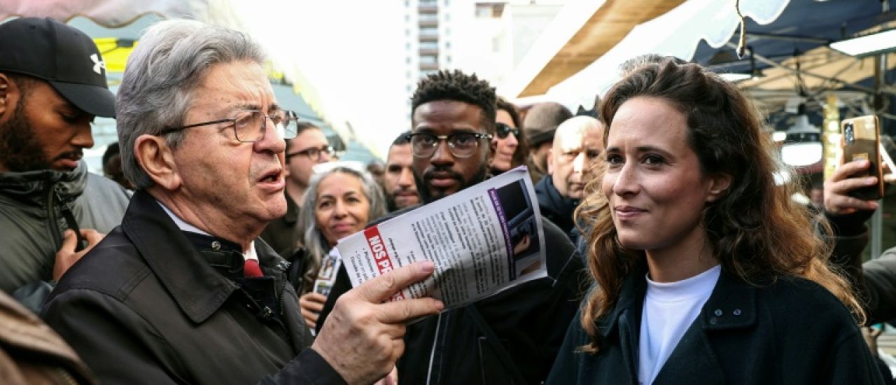 En banlieue, Mélenchon savoure sa popularité et tacle le Parti socialiste