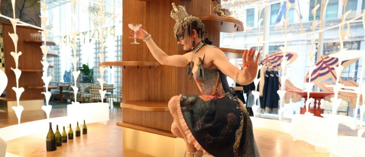 Versailles à Wall Street ! Spectacle à Manhattan sur des meurtres mystérieux