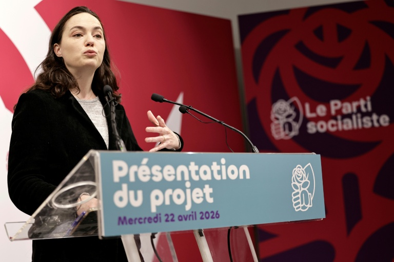 "Vivre libre": le PS présente son projet pour le XXIe siècle