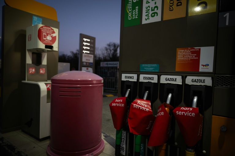 Carburants: "Pas de pénurie" en France, assure le gouvernement