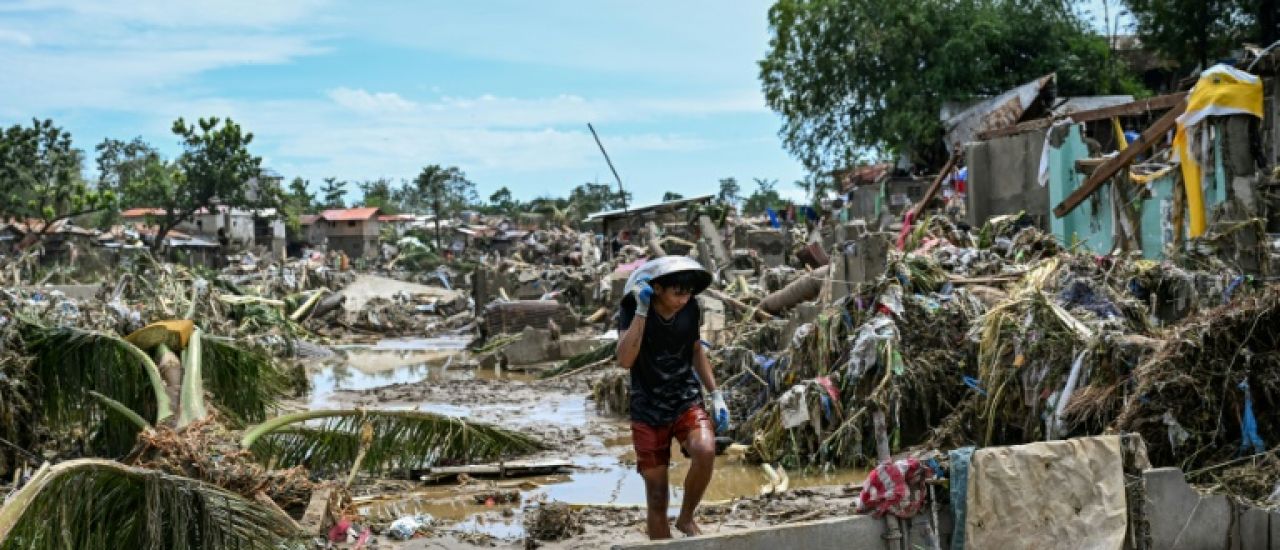 Philippines: le typhon Kalmaegi tue plus de 90 personnes