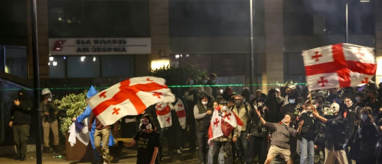 Géorgie : le pouvoir menace l'opposition au lendemain d'une manifestation