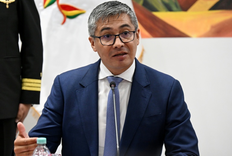 Bolivie : le président Paz contraint de limoger son ministre de l'Economie en pleine crise