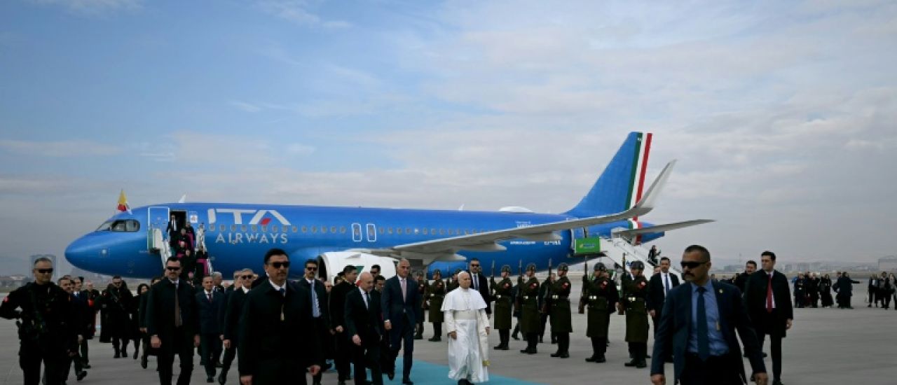 Le pape appelle la Turquie à jouer un rôle de "stabilisateur"