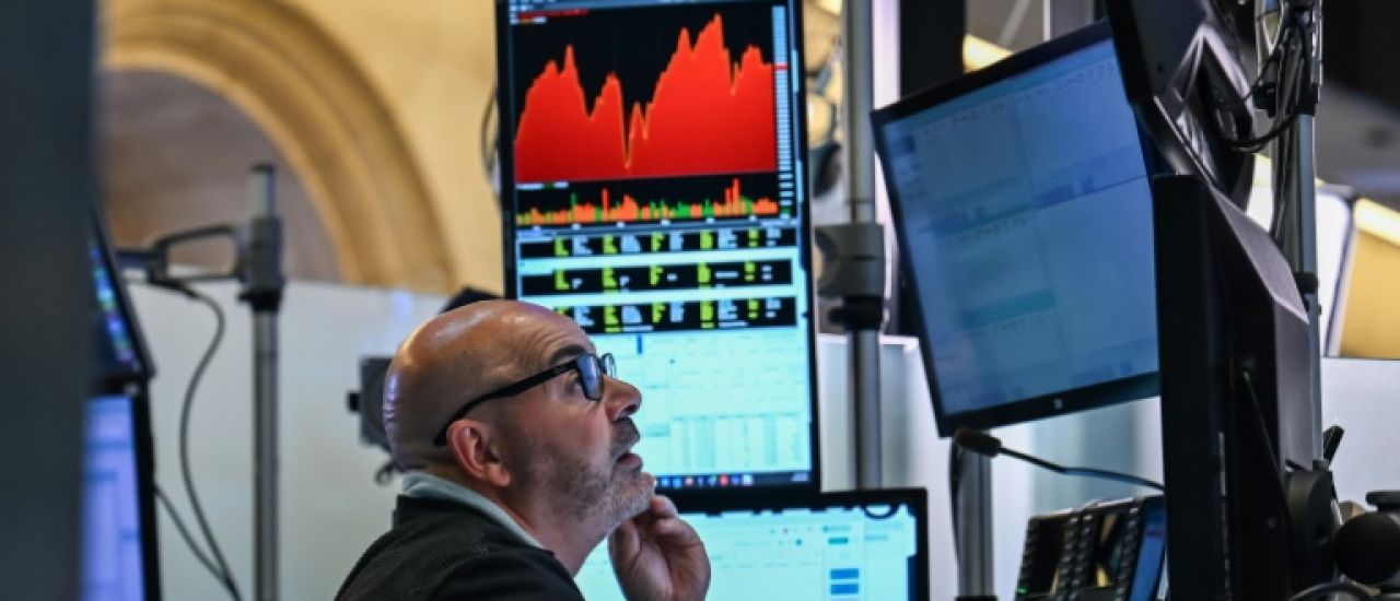 Wall Street termine en ordre dispersé, le Nasdaq et S&P 500 atteignent de nouveaux records