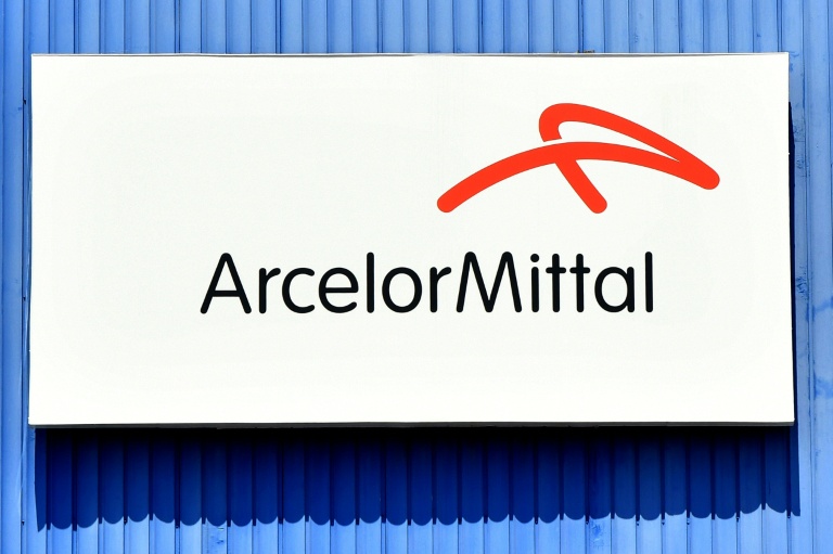 Acier: ArcelorMittal envisage une nouvelle délocalisation de ses fonctions support