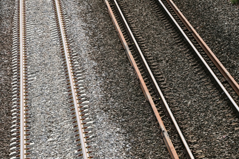 Le projet de loi-cadre sur les transports sur les rails