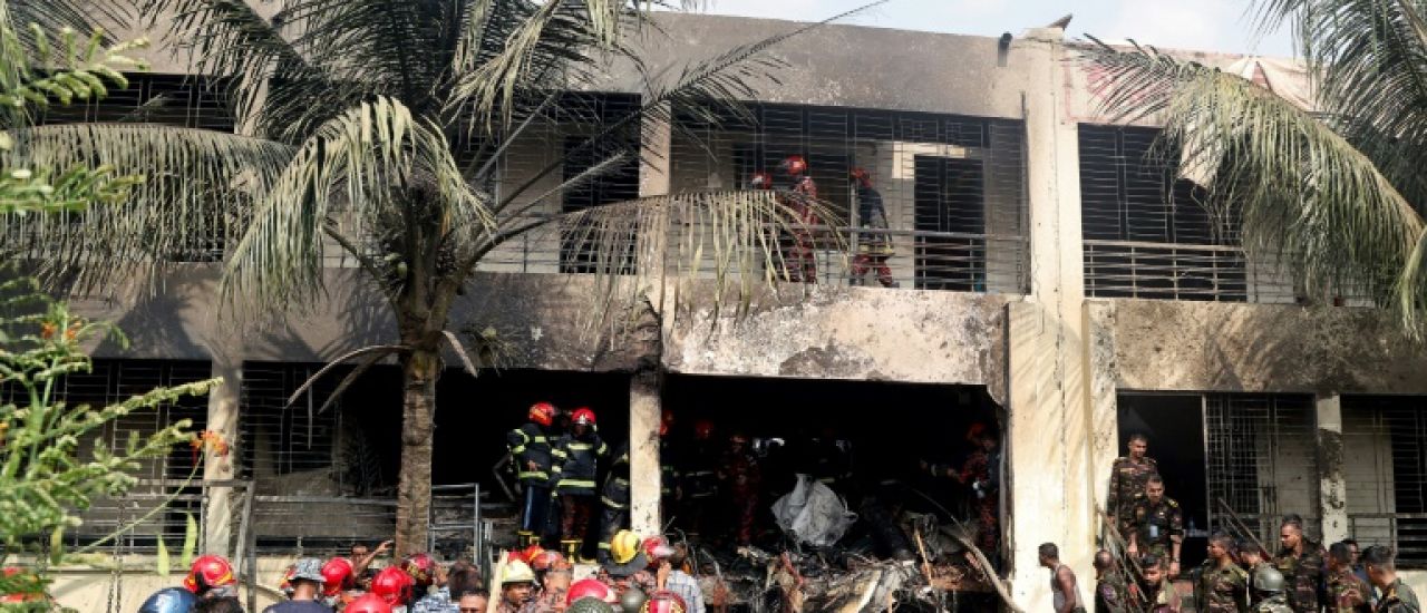 Bangladesh: un avion de l'armée s'écrase sur une école, au moins 16 morts