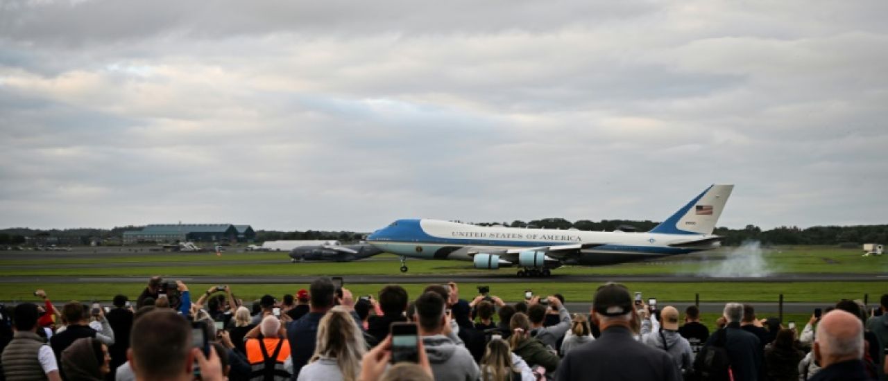 Trump est arrivé en Ecosse pour un séjour mêlant golf, diplomatie et commerce